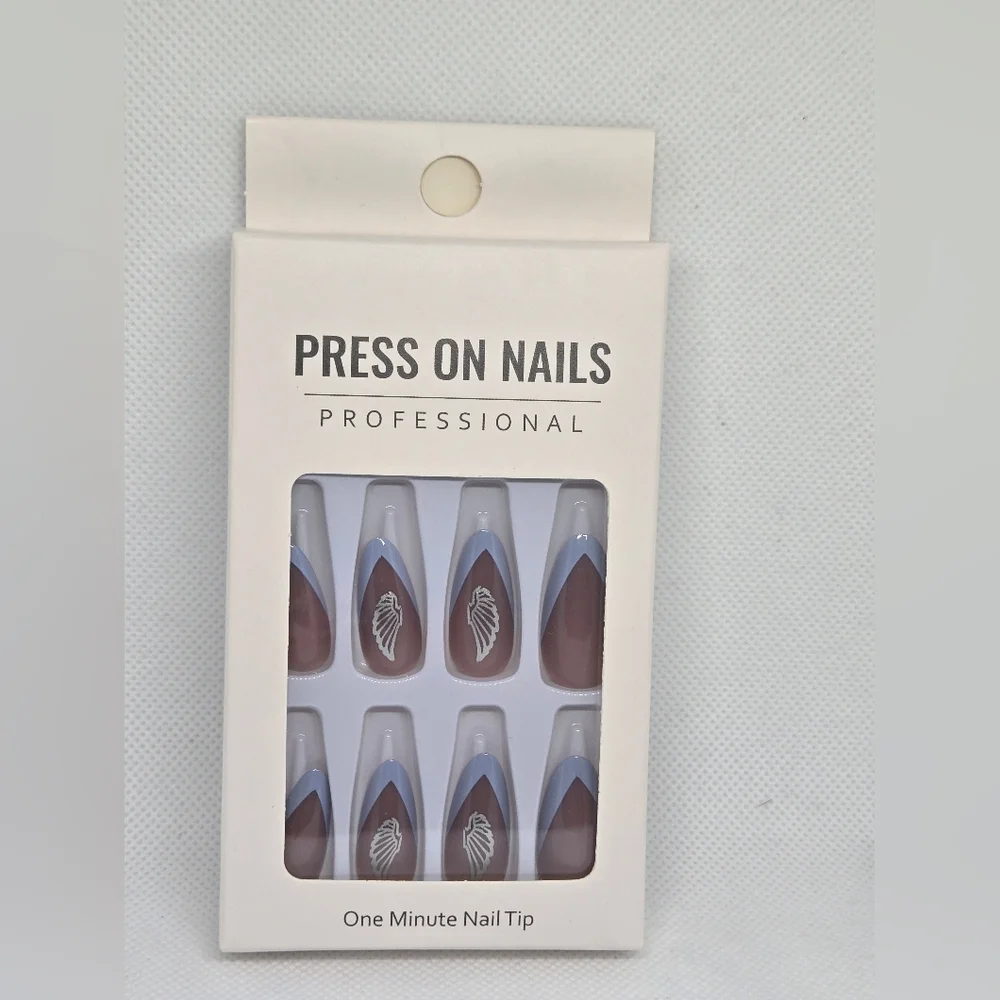 Brown and White Press On Nails - Picture 2 of 3
